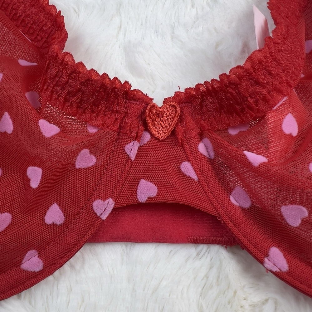 Victoria's Secret Tease Hearts Mesh Unlined Demi Bra Red White Hearts 36DD NWT - Picture 4 of 5